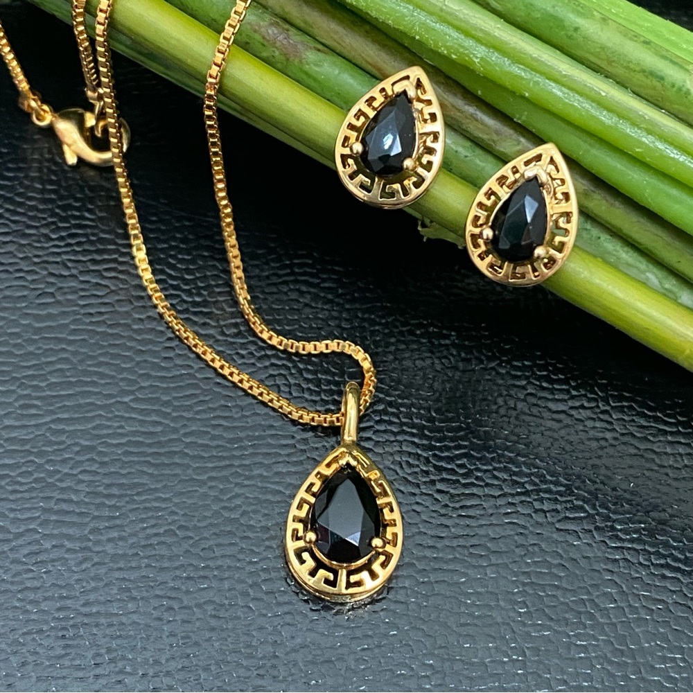 Vintage AVON Signed Key of Life Accent Black Onyx Goldtone Necklace Earrings Set